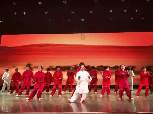 健身房逃生记